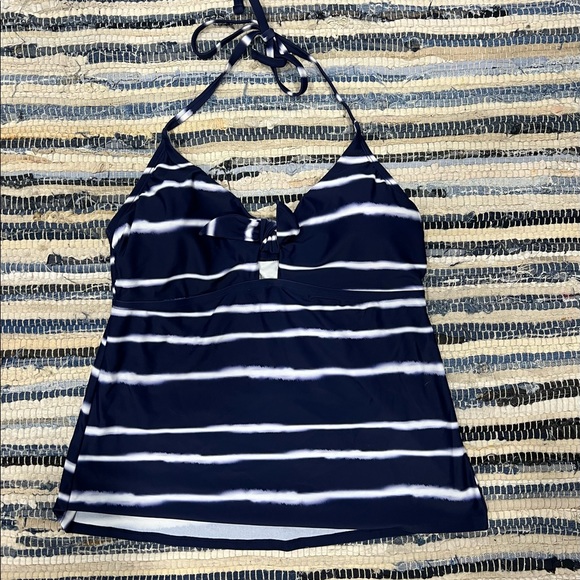 Kona Sol Other - NWT Kona sol womens tankini top size large